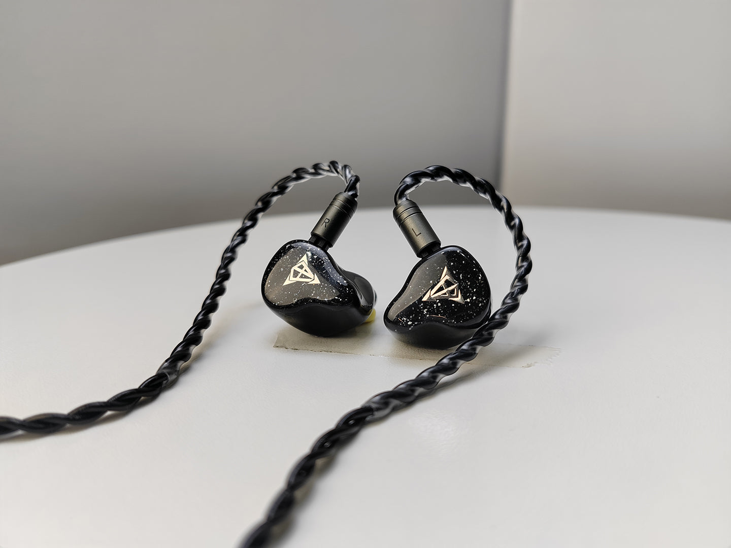Hisenior Mega7 7-Drivers Hybrid IEM - MusicTeck
