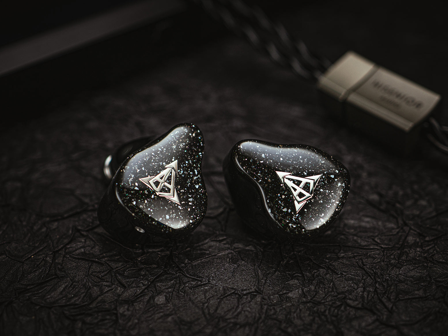 Hisenior Mega7 7-Drivers Hybrid IEM - MusicTeck