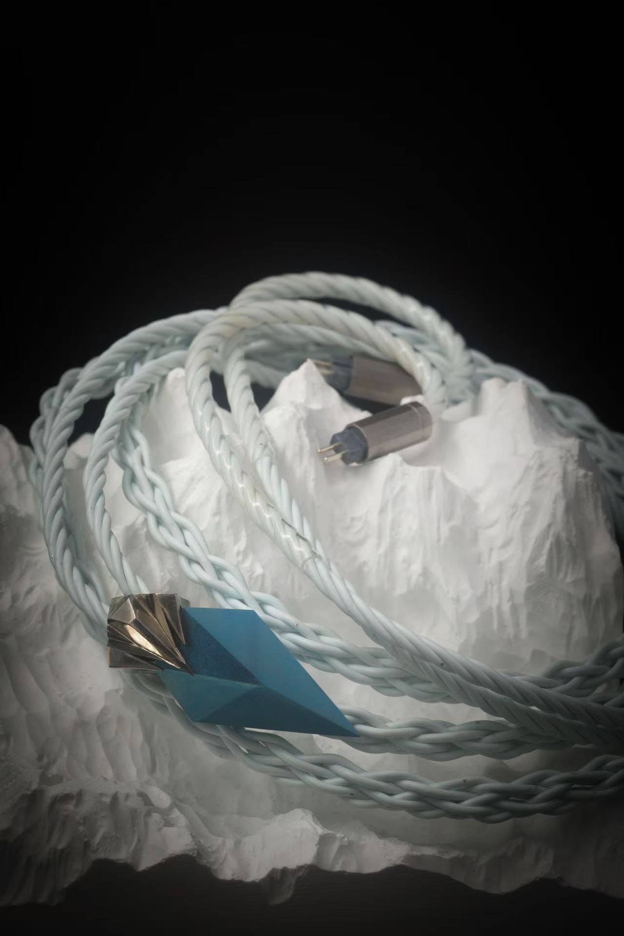 Vast Audio Night King 8W IEM Cable - MusicTeck