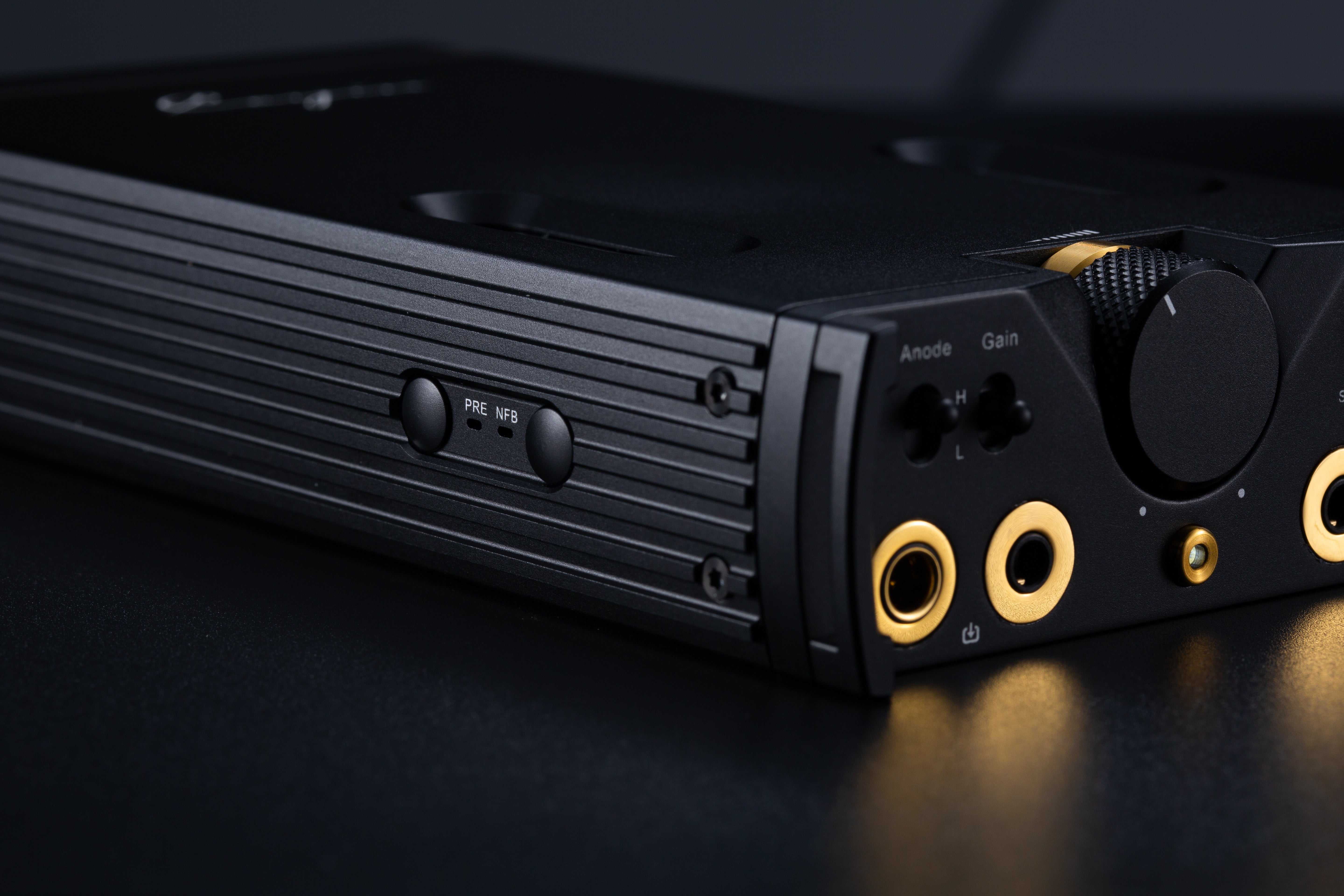 Cayin C9II Portable Headphone Amplifier Black Color Edition - MusicTeck 