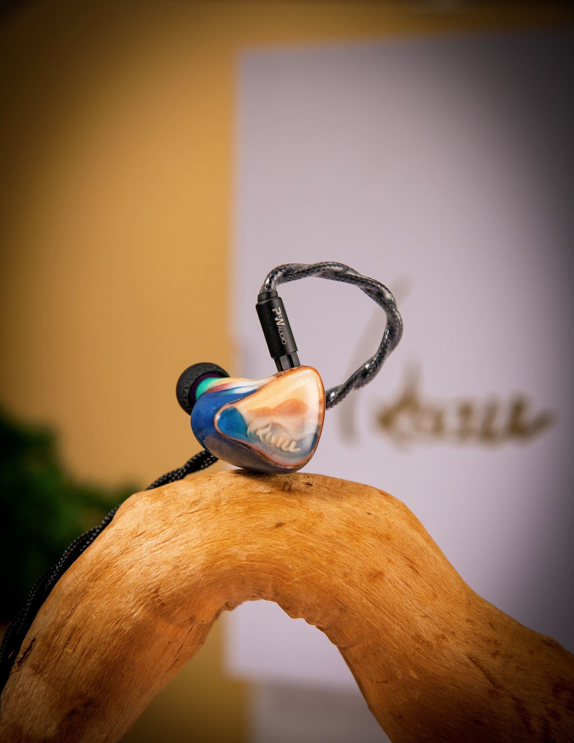 Quill Acoustics Satin