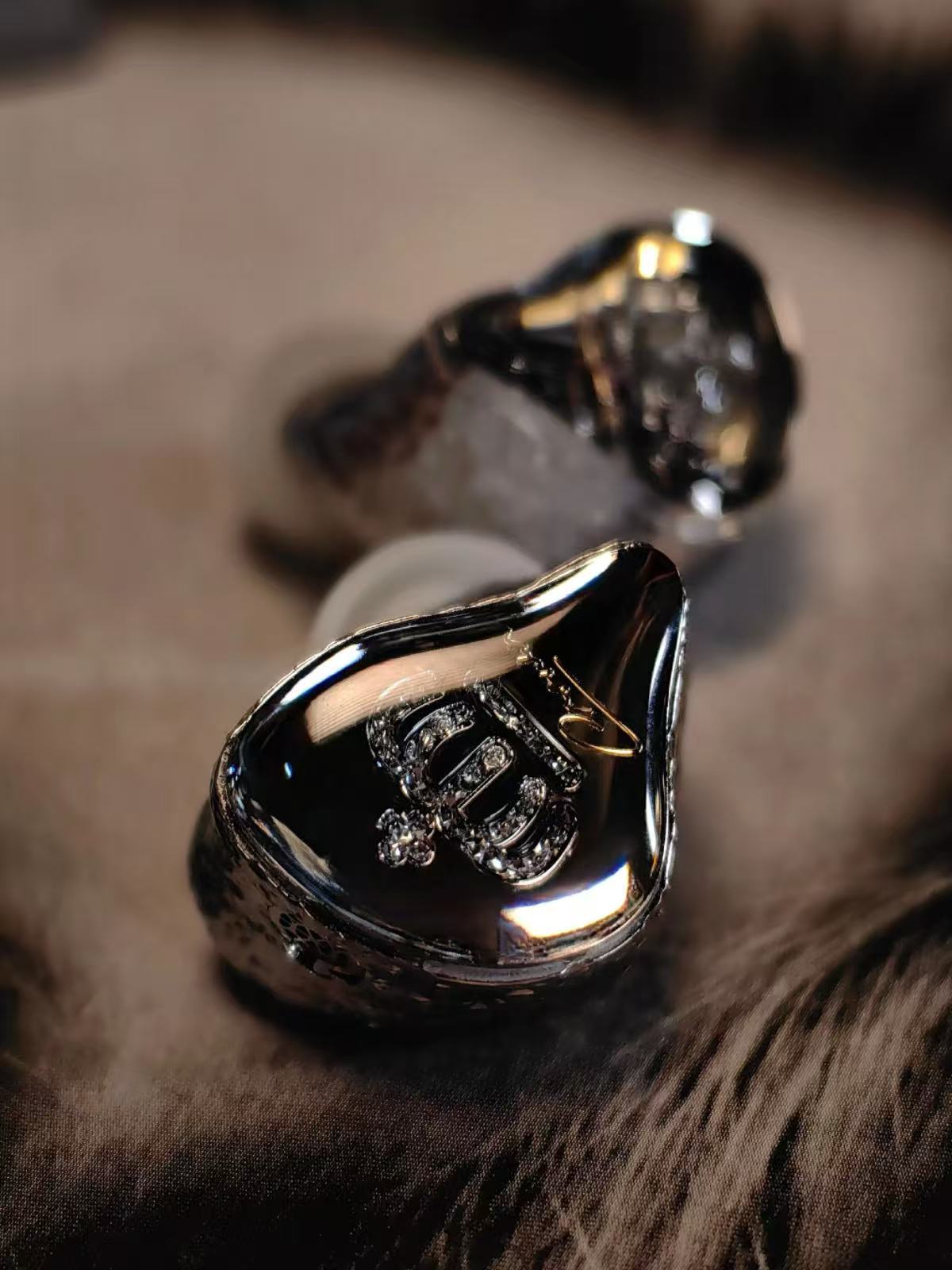EarAcoustic VSA-PM Crown - MusicTeck