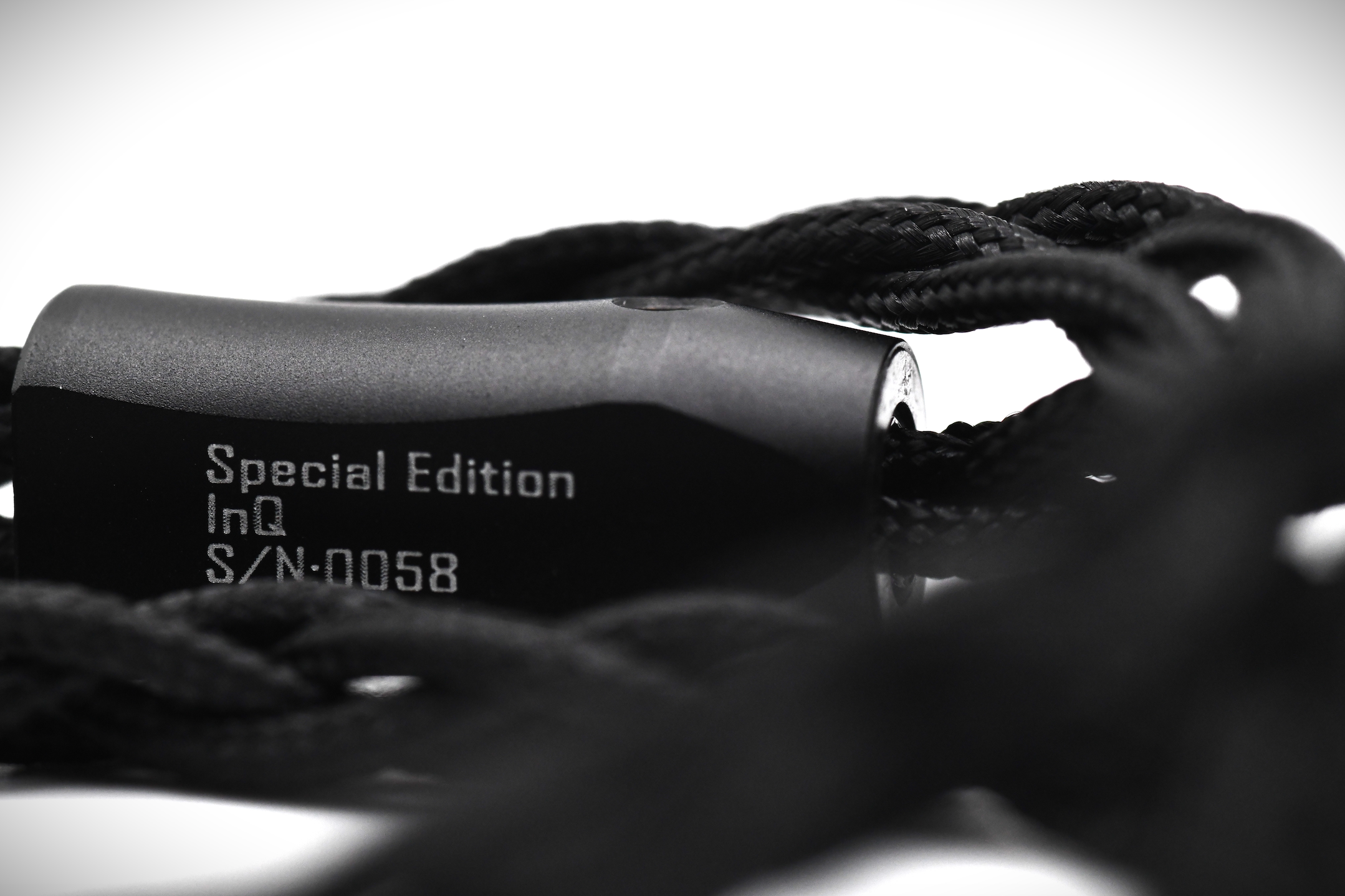 Quill Acoustics InQ Special Edition - MusicTeck