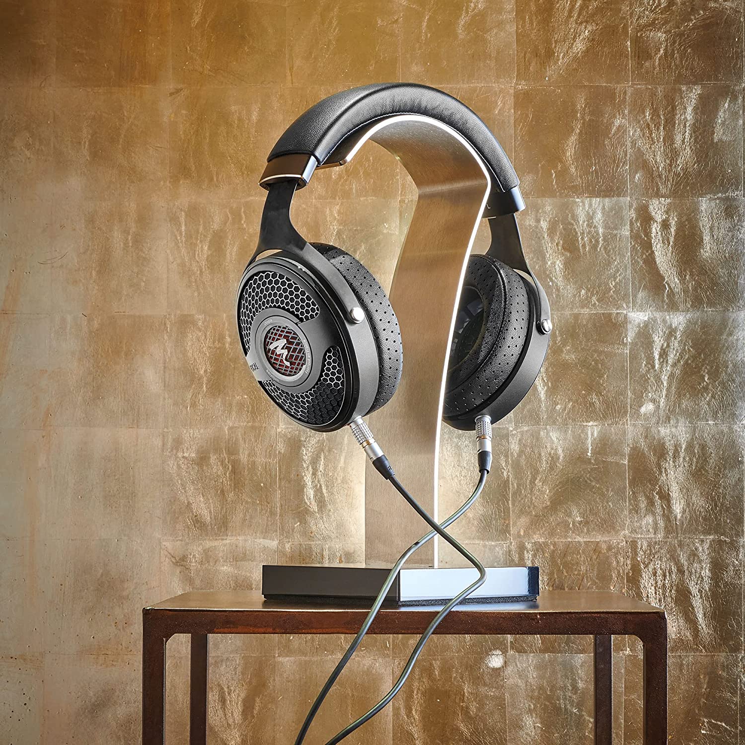 Focal Utopia 2022 HIGH-FIDELITY OPEN-BACK CIRCUM-AURAL HEADPHONES - MusicTeck